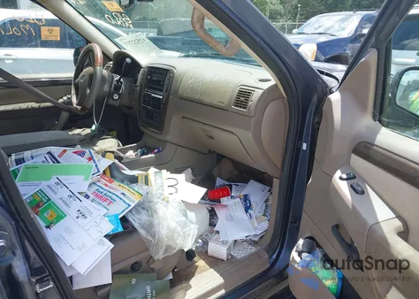 2004 Ford Explorer Eddie Bauer из США, поврежденный, VIN 1FMZU64K04UC27614